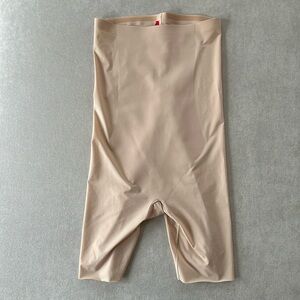 SPANX Thinstincts High Waist
Mid-Thigh Shorts